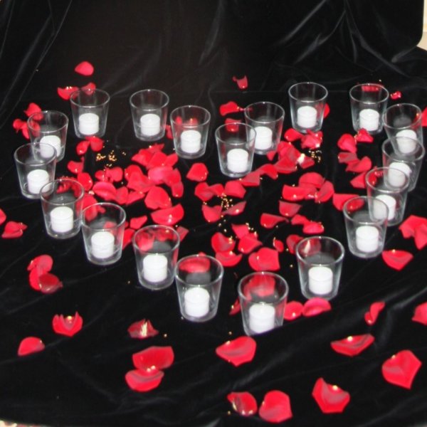 Teelicht-Herz mit Rosenblüten Bild 1
